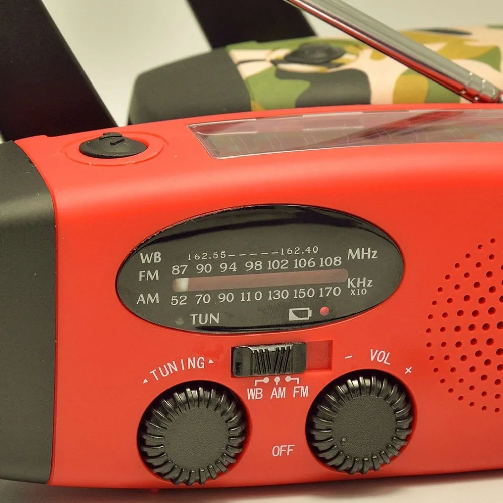 Radio de emergencia para acampar al aire libre, manivela Solar, Dinamo, Radio FM/AM/NOAA, cargador de teléfono de 2000Mah, Banco de energía, linterna SOS