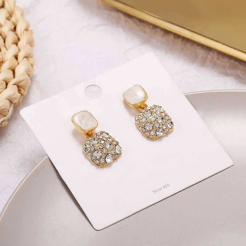 Nuevos pendientes geométricos de cristal brillante púrpura Vintage para mujer, pendientes de gota finos y encantadores, joyerÃa