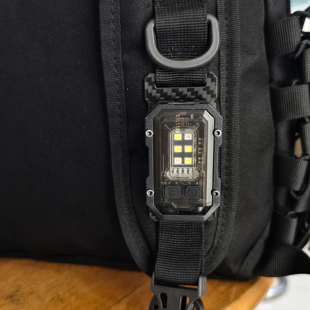 Linterna táctica EDC portátil Mini luz o placa de bucle de gancho Camping senderismo luz intermitente de seguridad para correa de mochila de 25mm