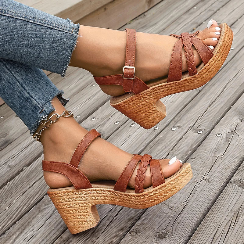 Sandalias de tacón alto trenzadas para mujer, sandalias de gladiador con plataforma gruesa de verano 2024, zapatos informales de playa con correas en el tobillo para vacaciones