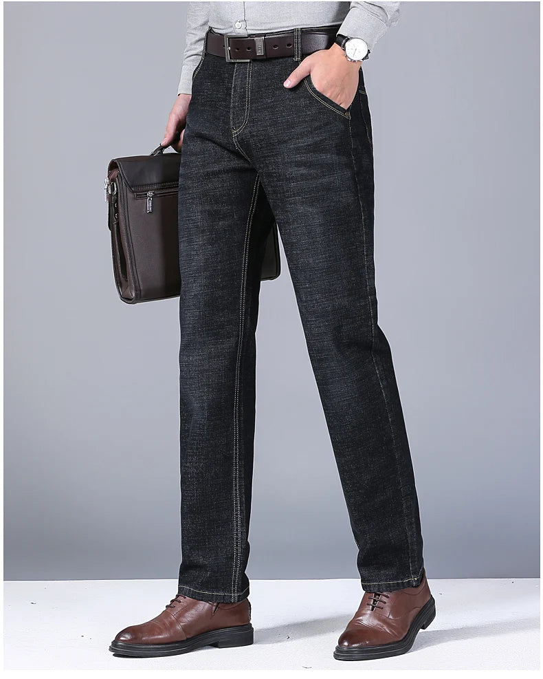 Nuevos pantalones ligeros de lujo elásticos ajustados para hombre, cómodos y suaves pantalones vaqueros informales rectos a la moda de negocios, ropa de marca masculina