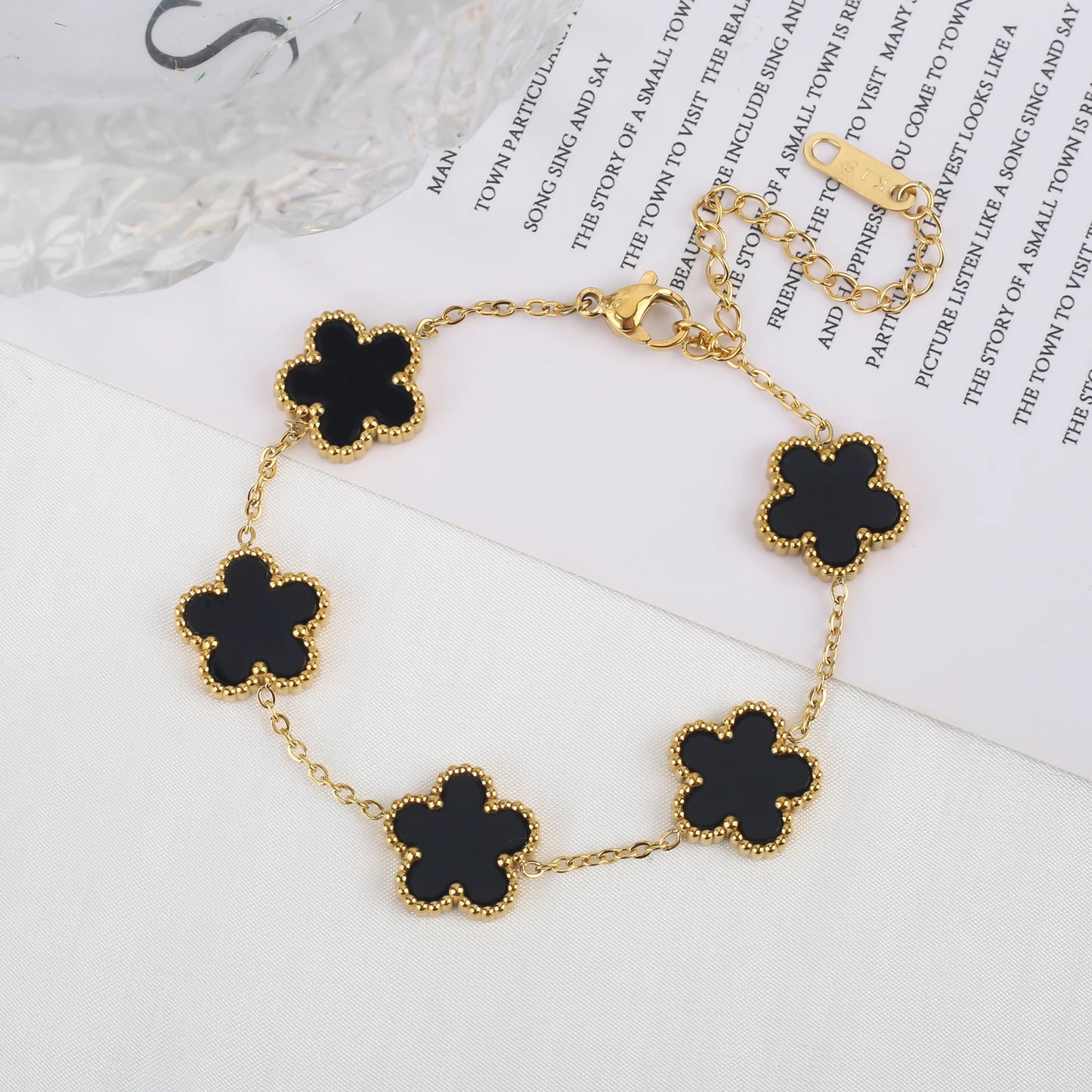 Pulsera clásica de acero inoxidable para mujer, brazalete ajustable de cinco flores, joyerÃa de fiesta a la moda, regalos de trébol