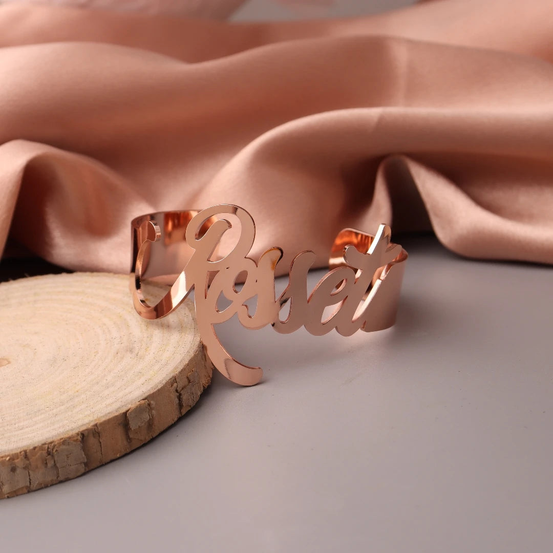 Brazalete de mujer con nombre personalizado, pulsera de acero inoxidable dorada y plateada, pulsera con dijes personalizados, regalo de joyería para el Día de San Valentín
