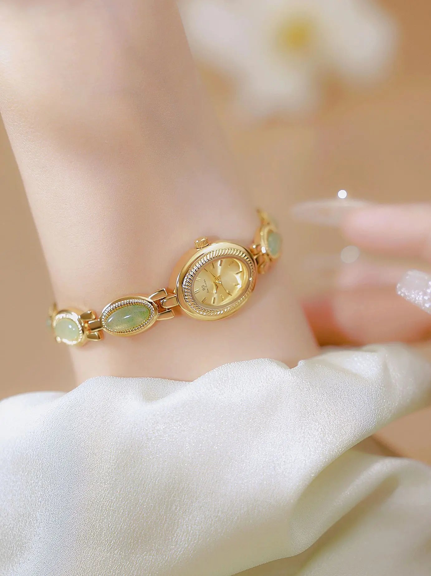 Reloj UTHAI para mujer, pulsera para mujer, marca de lujo, resistente al agua, piedra Dongling Natural Retro, Jade Hotan, relojes de cadena avanzados, regalo