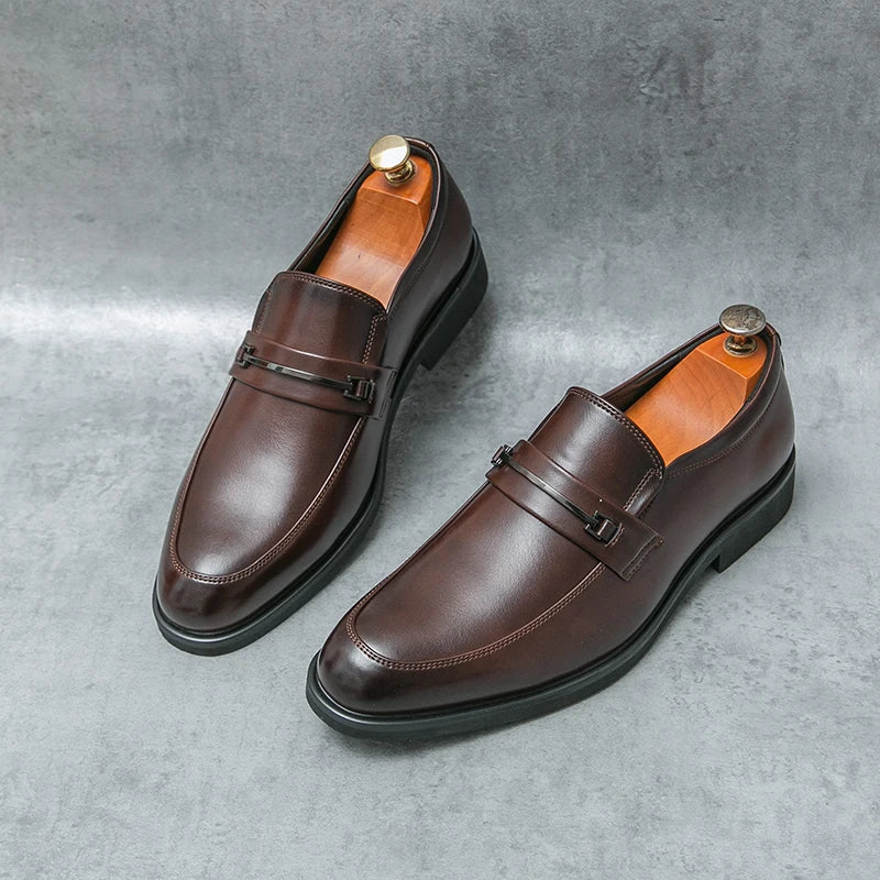 Mocasines casuales clásicos para hombre, zapatos de conducción, moda masculina, zapatos cómodos de cuero para boda, zapatos de vestir negros de negocios