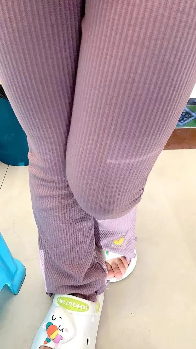 Legging acampanado para niñas, novedad de 20225, pantalones elásticos informales para niños, mallas ajustadas con bordado de corazón, pantalones de verano para niñas