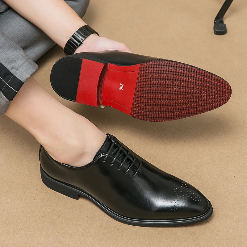 Zapatos de cuero de lujo para hombre, zapatos de alta calidad a la moda Oxford, zapatos de vestir de boda para hombre, zapatos de cuero 2024, zapatos de oficina para caballero
