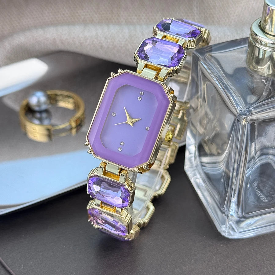 Reloj de mujer de estilo europeo y americano con cadena de diamantes de imitación de sección grande, caja rectangular de color, esfera de diamantes de imitación