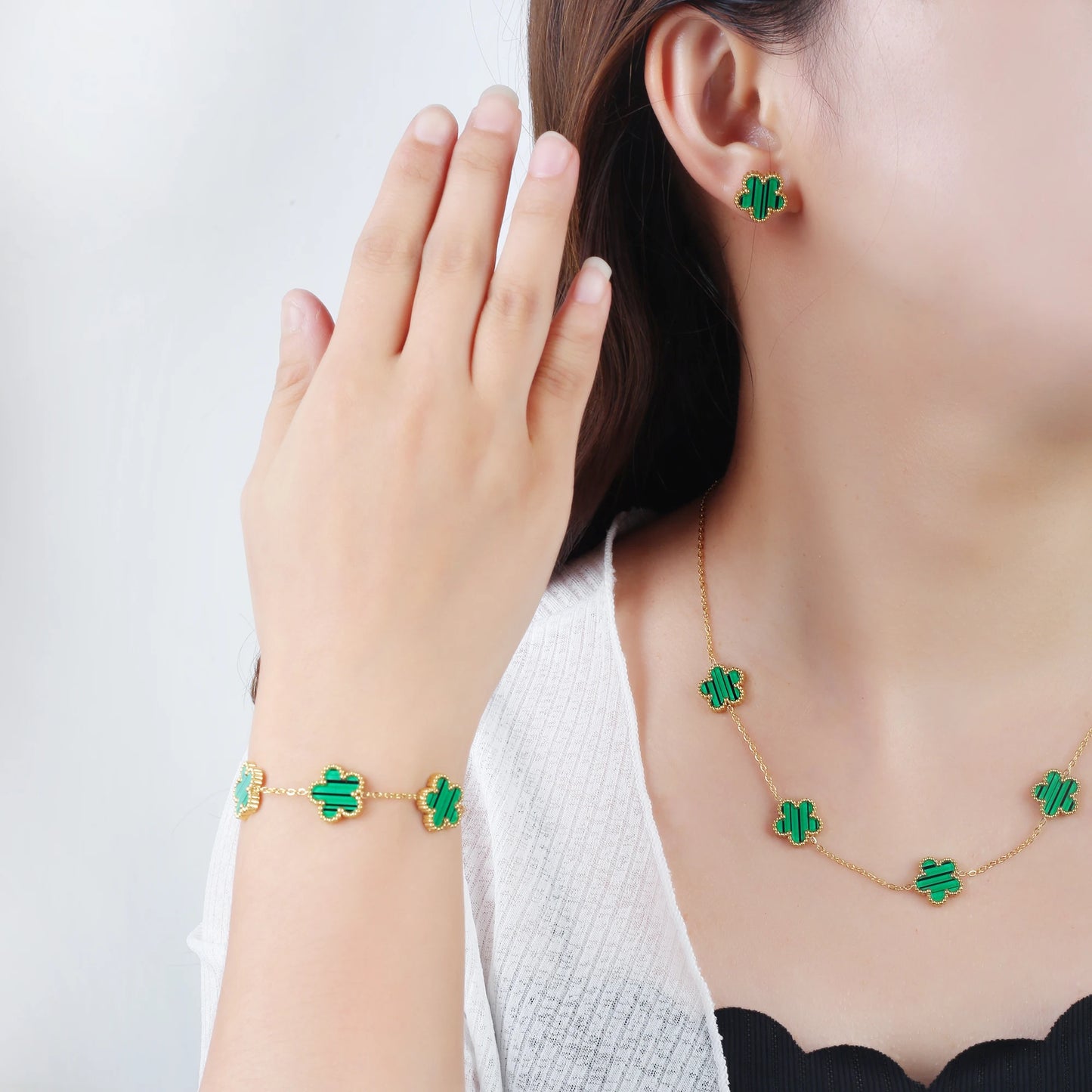 Pulsera clásica de acero inoxidable para mujer, brazalete ajustable de cinco flores, joyerÃa de fiesta a la moda, regalos de trébol