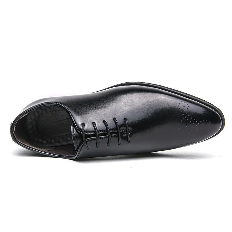 Zapatos de cuero de lujo para hombre, zapatos de alta calidad a la moda Oxford, zapatos de vestir de boda para hombre, zapatos de cuero 2024, zapatos de oficina para caballero