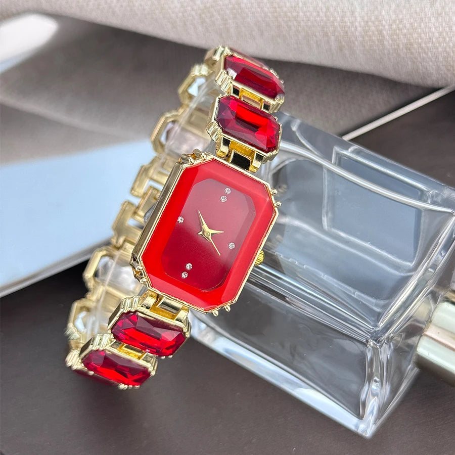 Reloj de mujer de estilo europeo y americano con cadena de diamantes de imitación de sección grande, caja rectangular de color, esfera de diamantes de imitación