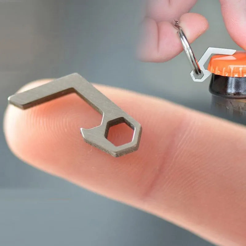 EDC Gear mini botella ligera abridor de cerveza llavero herramienta de bolsillo gadget de utilidad campamento al aire libre caminata Camping Gear llaveros