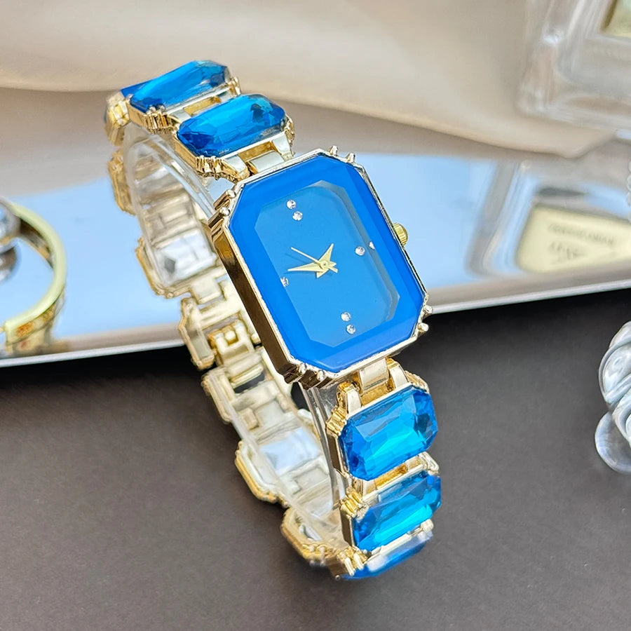 Reloj de mujer de estilo europeo y americano con cadena de diamantes de imitación de sección grande, caja rectangular de color, esfera de diamantes de imitación