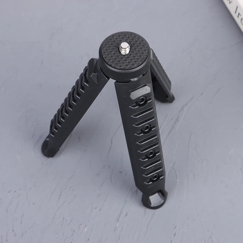 Trípode de luz de Camping para Mini luz LED, llavero de bolsillo, linterna, soporte de luz, suministros de emergencia para exteriores, 1 unidad