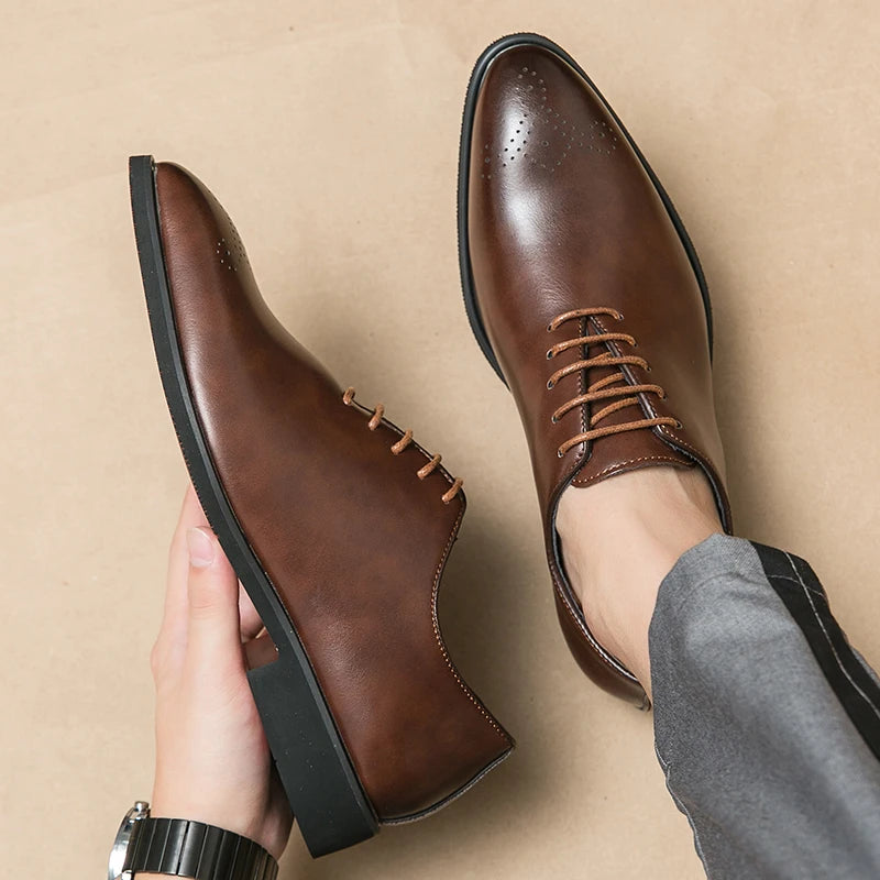 Zapatos de cuero de lujo para hombre, zapatos de alta calidad a la moda Oxford, zapatos de vestir de boda para hombre, zapatos de cuero 2024, zapatos de oficina para caballero