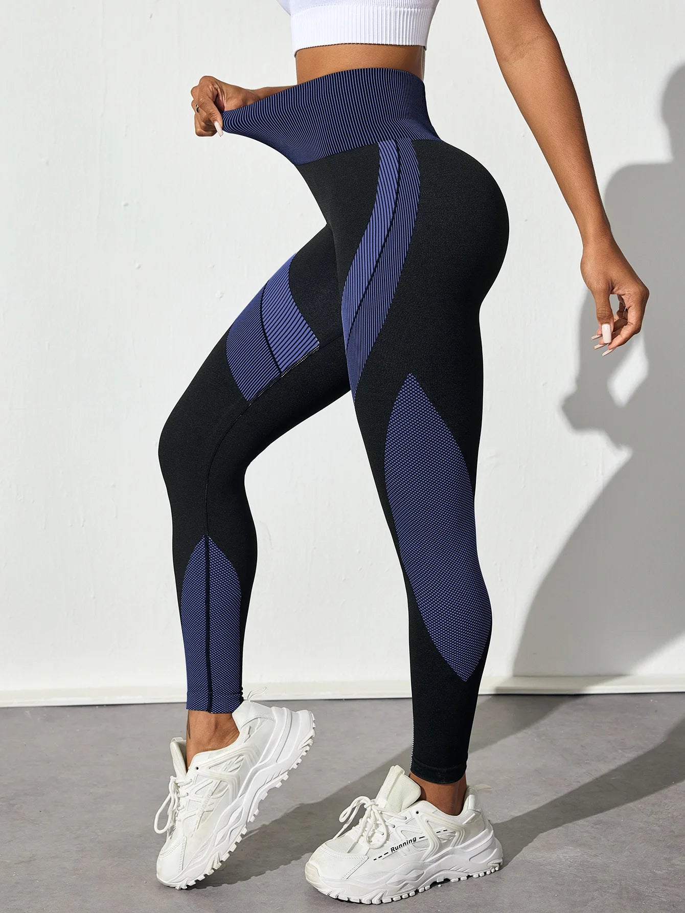 Mallas de Yoga sin costuras para mujer, pantalones de entrenamiento deportivos para gimnasio, cintura alta, suaves y elásticos, transpirables, levantamiento de glúteos
