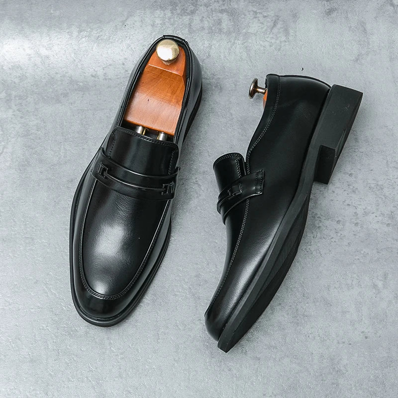 Mocasines casuales clásicos para hombre, zapatos de conducción, moda masculina, zapatos cómodos de cuero para boda, zapatos de vestir negros de negocios