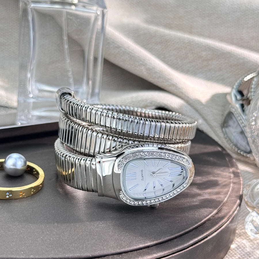 Reloj de aleación serpentina de alta calidad a la moda para mujer con caja de diamantes Reloj de pulsera de cuarzo de alta calidad estilo famoso