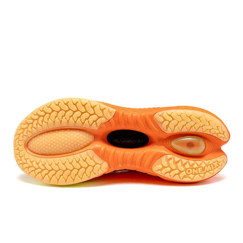 ¡Novedad de ONEMIX! Zapatillas de correr para hombre, zapatillas deportivas antideslizantes para mujer