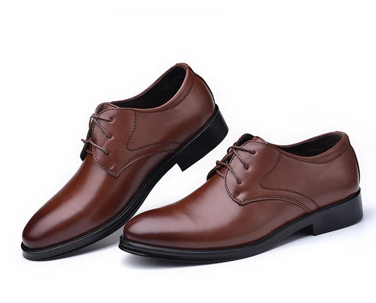 Zapatos de vestir formales para hombre, calzado informal de cuero, diseñador de boda Social, punta estrecha, zapatos negros de oficina para invierno, marca 2023