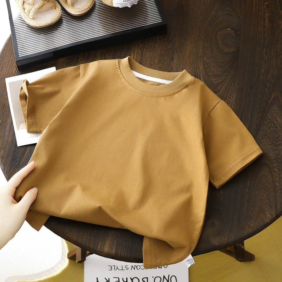 Camiseta de manga corta de algodón para niños, camiseta blanca, roja y negra, ropa de verano para bebés, Tops para niños