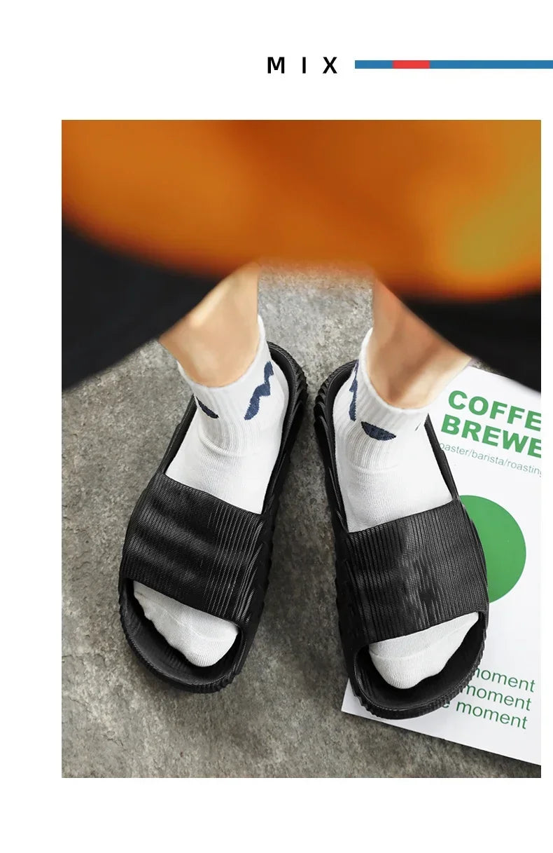 Zapatillas de casa suaves para parejas, zapatillas de baño antideslizantes para interiores de verano, sandalias de Hotel de Color sólido, chanclas para hombres y mujeres, zapatos planos