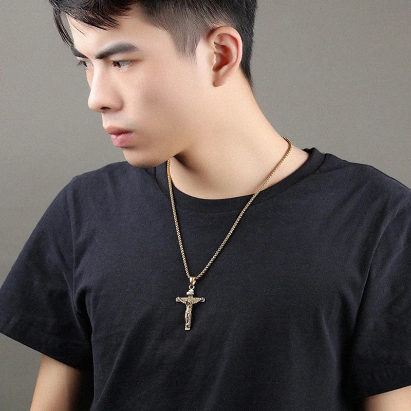 Collar religioso de acero inoxidable con cruz de Jesús para hombres, colgante de cruz de Color dorado y plateado con cadena, regalo de joyerÃa