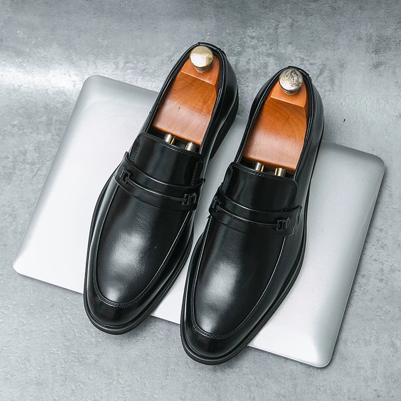 Mocasines casuales clásicos para hombre, zapatos de conducción, moda masculina, zapatos cómodos de cuero para boda, zapatos de vestir negros de negocios