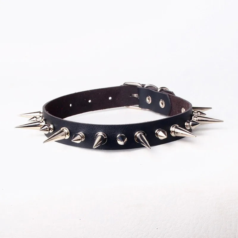 Tres filas Cuspidal Spikes remache Stud puño ancho cuero Punk gótico Rock Unisex brazalete pulsera hombres joyerÃÂa