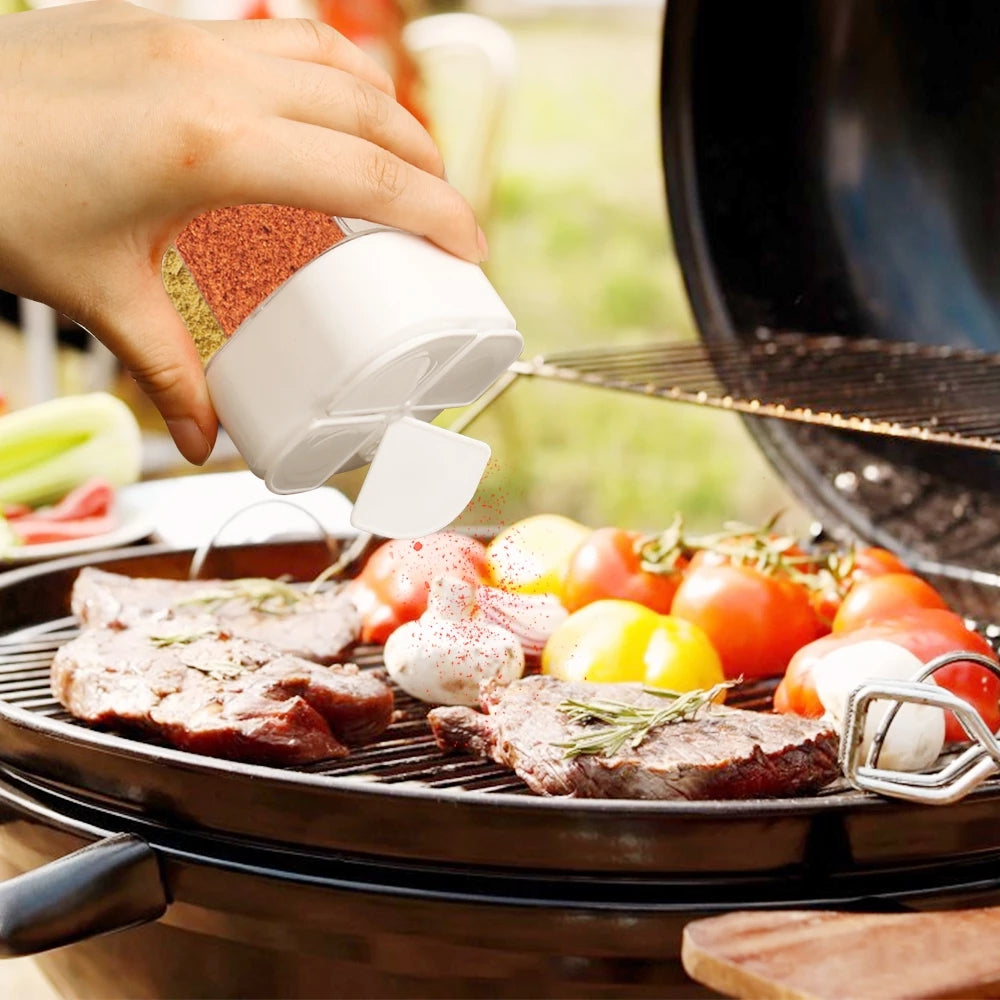 Tarro de condimentos para acampar 4 en 1 con tapa, dispensador de especias transparente, 4 compartimentos para cocinar al aire libre, barbacoa, salero y pimentero