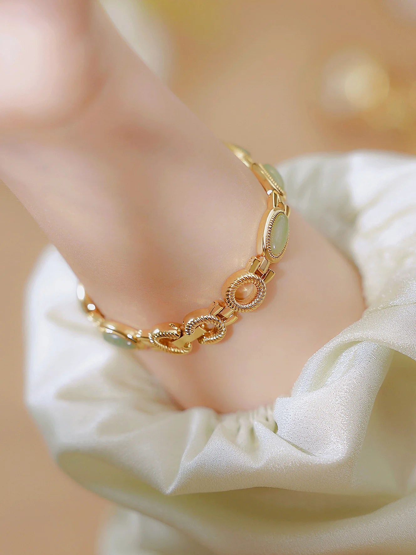 Reloj UTHAI para mujer, pulsera para mujer, marca de lujo, resistente al agua, piedra Dongling Natural Retro, Jade Hotan, relojes de cadena avanzados, regalo