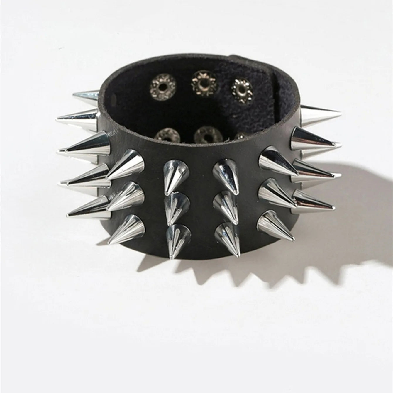 Tres filas Cuspidal Spikes remache Stud puño ancho cuero Punk gótico Rock Unisex brazalete pulsera hombres joyerÃÂa