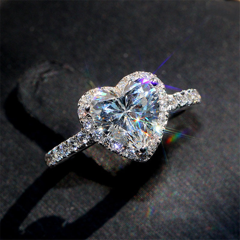 Anillo de corazón de Color plateado de lujo para mujer, joyerÃa de compromiso con incrustaciones de Metal exquisito, piedras de circonita blanca, anillo de boda