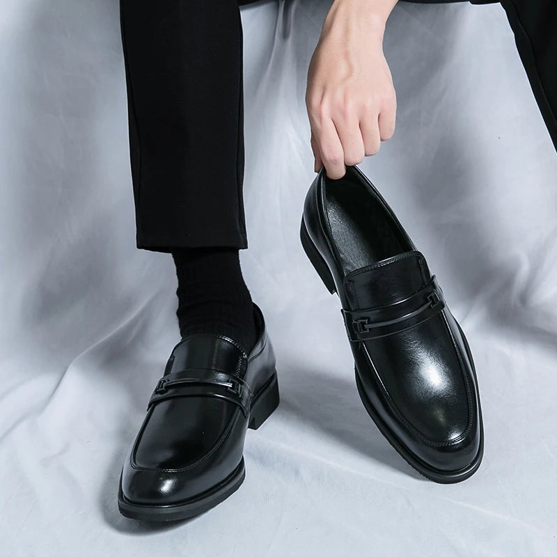 Mocasines casuales clásicos para hombre, zapatos de conducción, moda masculina, zapatos cómodos de cuero para boda, zapatos de vestir negros de negocios