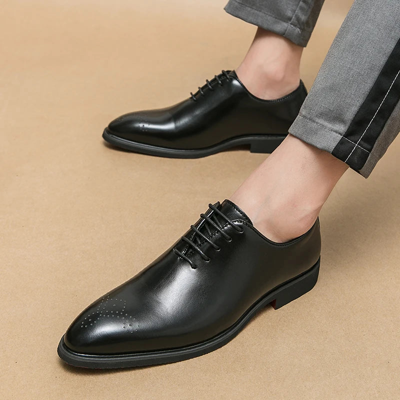 Zapatos de cuero de lujo para hombre, zapatos de alta calidad a la moda Oxford, zapatos de vestir de boda para hombre, zapatos de cuero 2024, zapatos de oficina para caballero