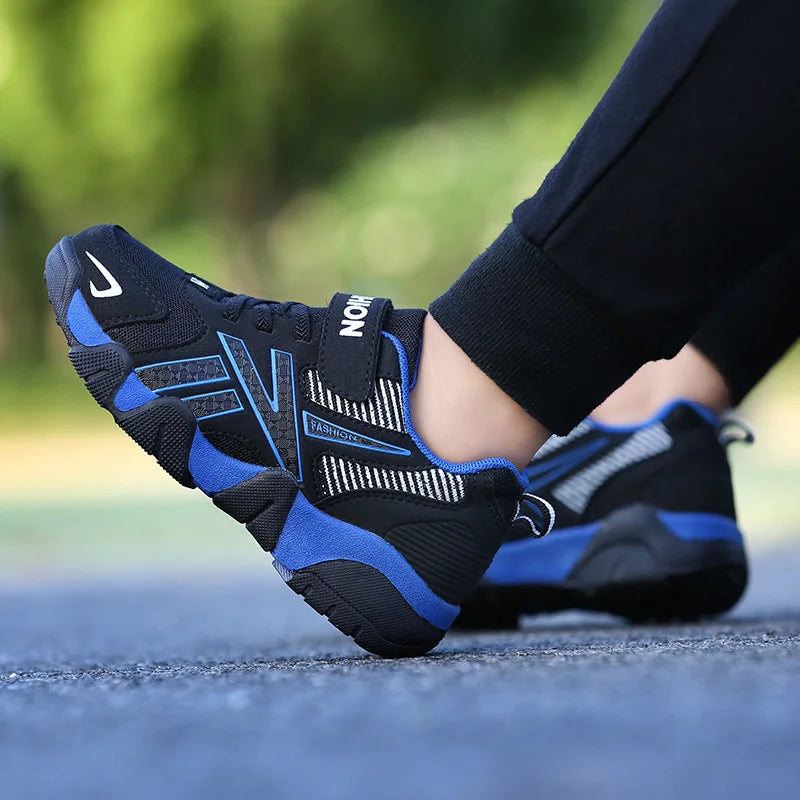 Zapatillas de deporte de moda para niños, zapatos deportivos transpirables de malla para correr, calzado ligero para caminar en la escuela