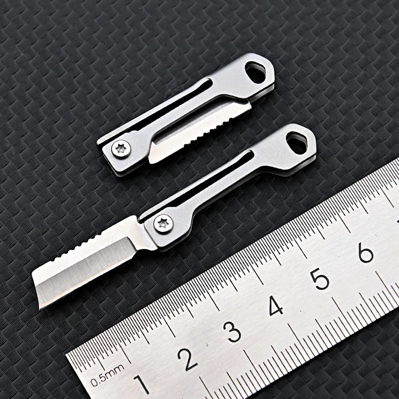 Suministros para acampar al aire libre, cuchillo plegable de acero inoxidable, Mini cuchillo de bolsillo multifunción con cabeza cuadrada, llavero colgante, 1 ud.