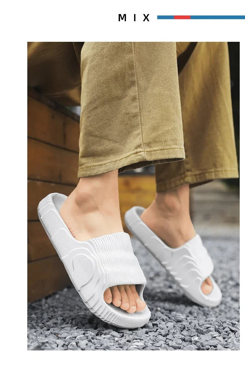 Zapatillas de casa suaves para parejas, zapatillas de baño antideslizantes para interiores de verano, sandalias de Hotel de Color sólido, chanclas para hombres y mujeres, zapatos planos