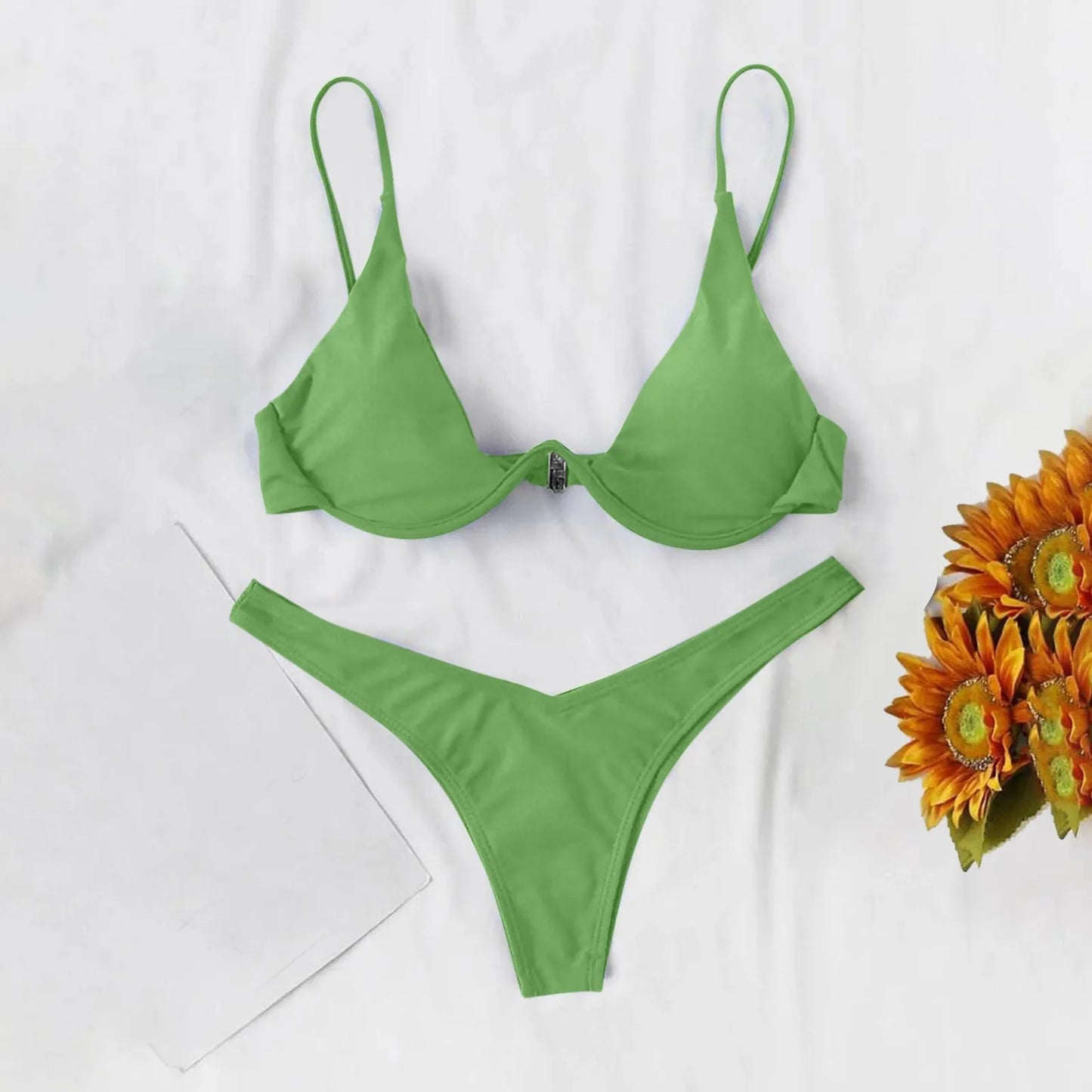 Bikini Sexy con aros para Mujer, traje de baño rojo liso con sujetador de realce, Tanga, traje de baño con cuello Halter y cuello de pico, Mini microtanga 2024