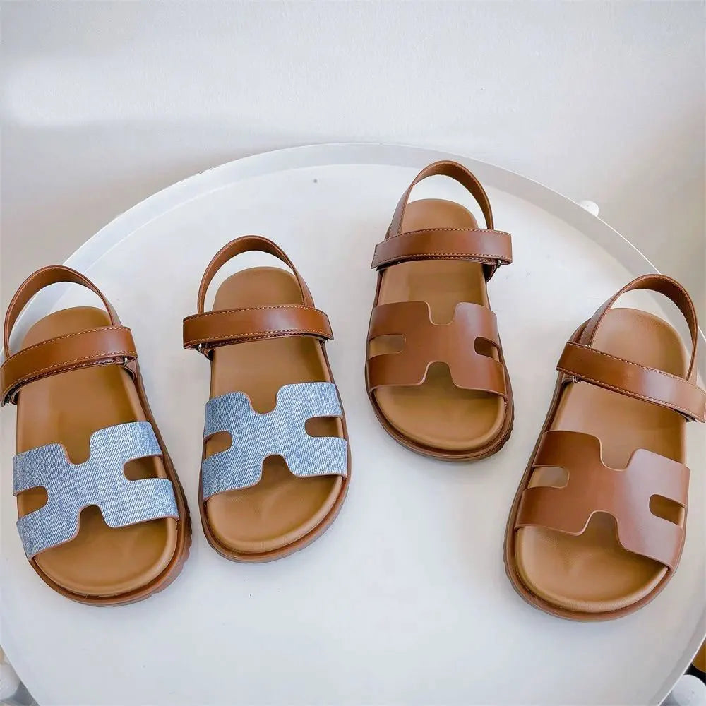 Sandalias de playa para niños, zapatos descalzos para niñas y niños, calzado plano sin cordones con dedos abiertos, zapato de moda para niños de verano 2025 para 26-36