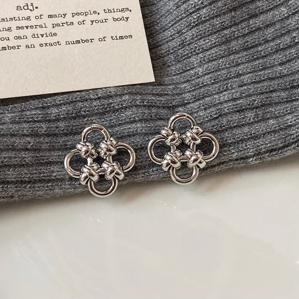Plata de Ley 925 auténtica pendiente de trébol con nudo hueco de oro de 18K para mujer, joyería fina minimalista, accesorio de planta de moda