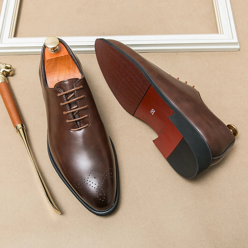 Zapatos de cuero de lujo para hombre, zapatos de alta calidad a la moda Oxford, zapatos de vestir de boda para hombre, zapatos de cuero 2024, zapatos de oficina para caballero