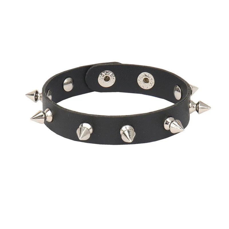Pulsera Punk de cuero de los años 80 para hombres y mujeres, pulsera gótica Punk Rock, brazalete Unisex para accesorios de recuerdos de fiesta de Halloween