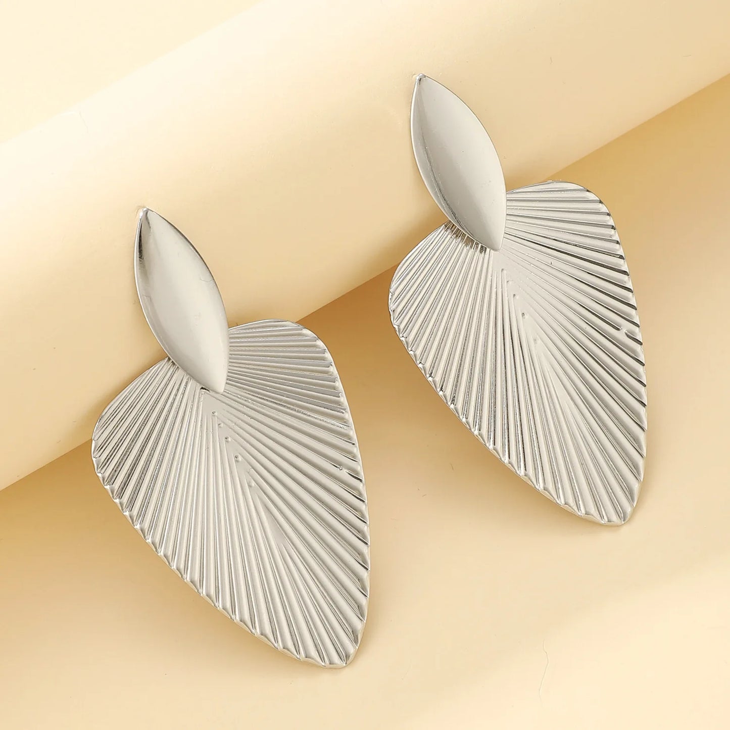 Pendientes grandes con colgante de hoja texturizada de Metal avanzado para mujer, joyerÃa de fiesta de moda exagerada, pendiente de gota geométrico de Color dorado