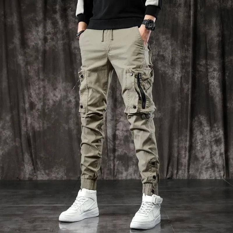 Pantalones Cargo de moda para hombre, pantalones ajustados de estilo informal, holgados, estilo americano, pantalones de pie pequeños con múltiples bolsillos, color negro, primavera y otoño