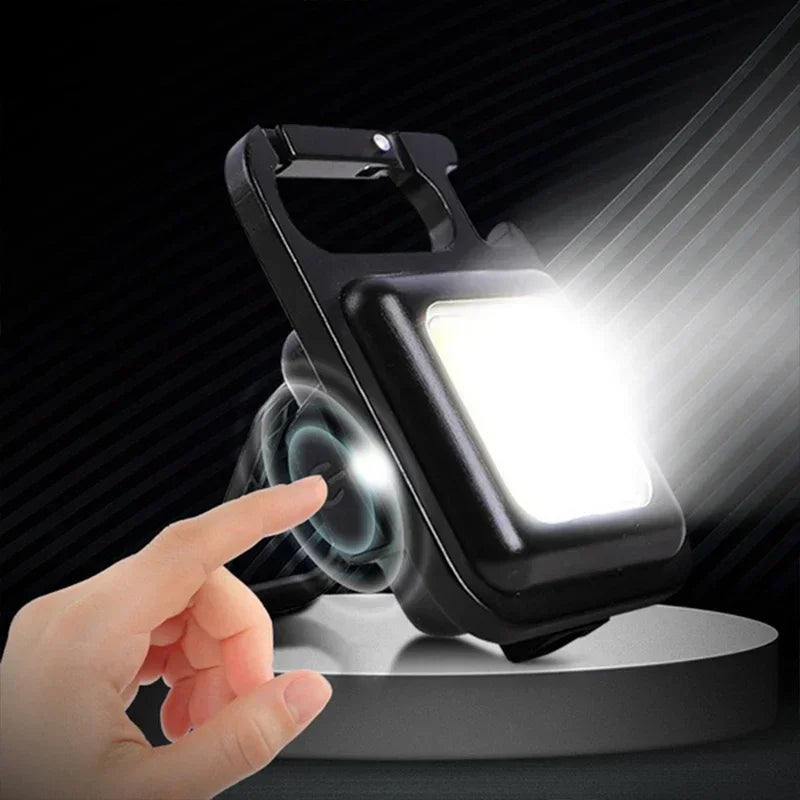Llavero con luz Mini linterna multifuncional para acampar, LED recargable por USB, portátil, brillante, COB, Clip de bolsillo, linterna para trabajo al aire libre