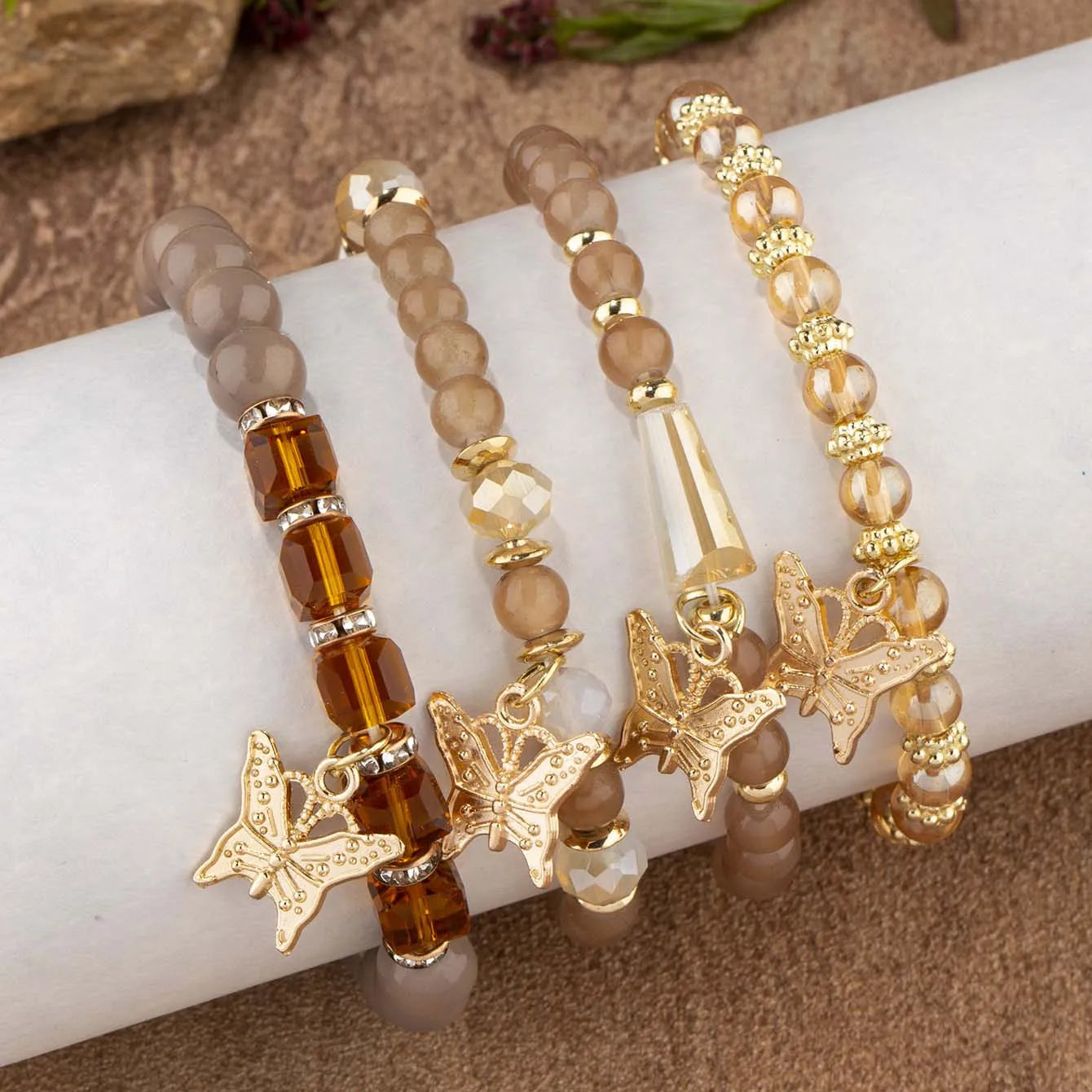 Conjunto de pulsera con cuentas de mariposa para mujer, brazalete de cadena elástica con cuentas acrÃlicas rosas, regalo de joyas de fiesta bohemia, 4 Uds.