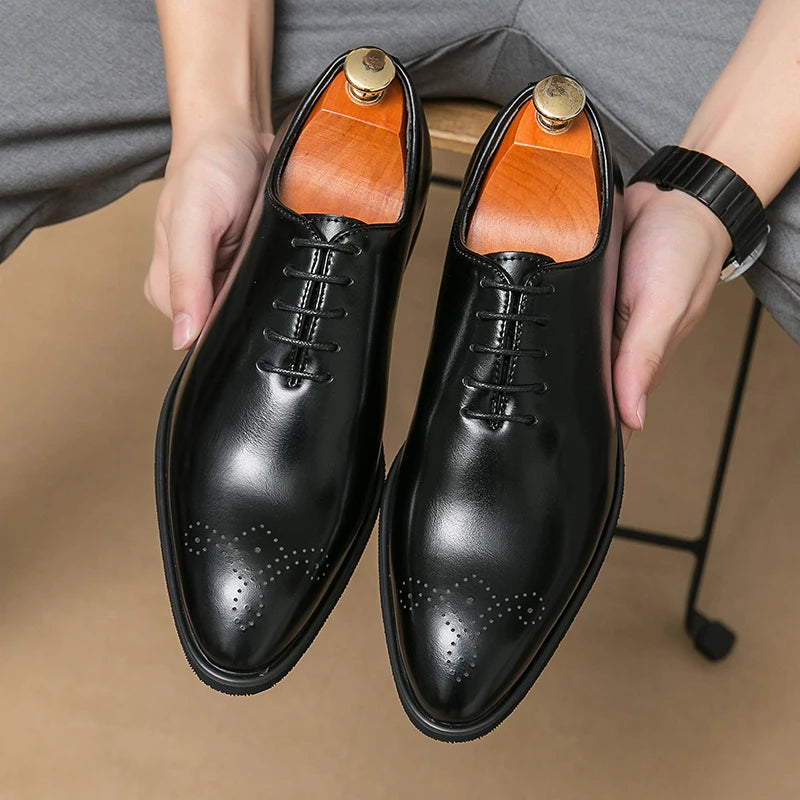 Zapatos de cuero de lujo para hombre, zapatos de alta calidad a la moda Oxford, zapatos de vestir de boda para hombre, zapatos de cuero 2024, zapatos de oficina para caballero