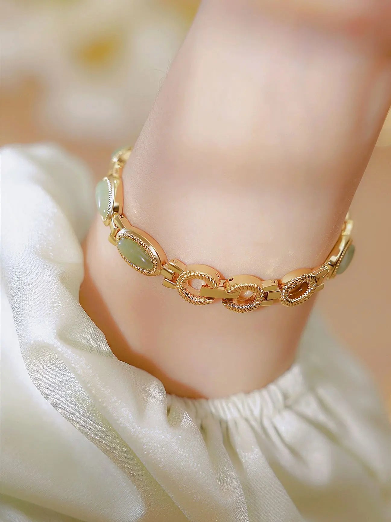 Reloj UTHAI para mujer, pulsera para mujer, marca de lujo, resistente al agua, piedra Dongling Natural Retro, Jade Hotan, relojes de cadena avanzados, regalo