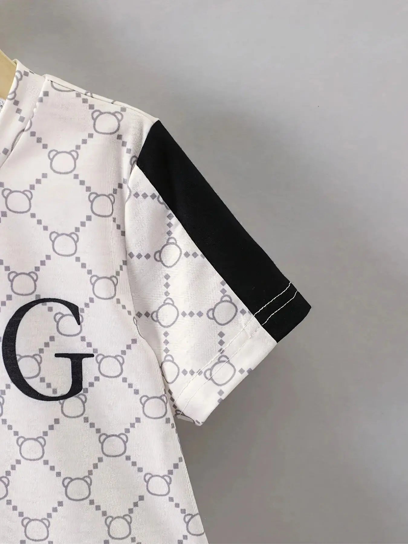 2025 Verano Nuevo traje para niños Top y pantalones cortos de verano Ropa deportiva de 2 piezas Jersey para niño fresco Camiseta Cómoda suave transpirable li